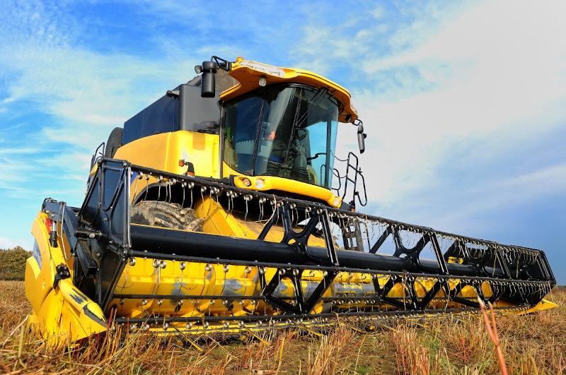 Circuit breakers and fuses for Agriculture